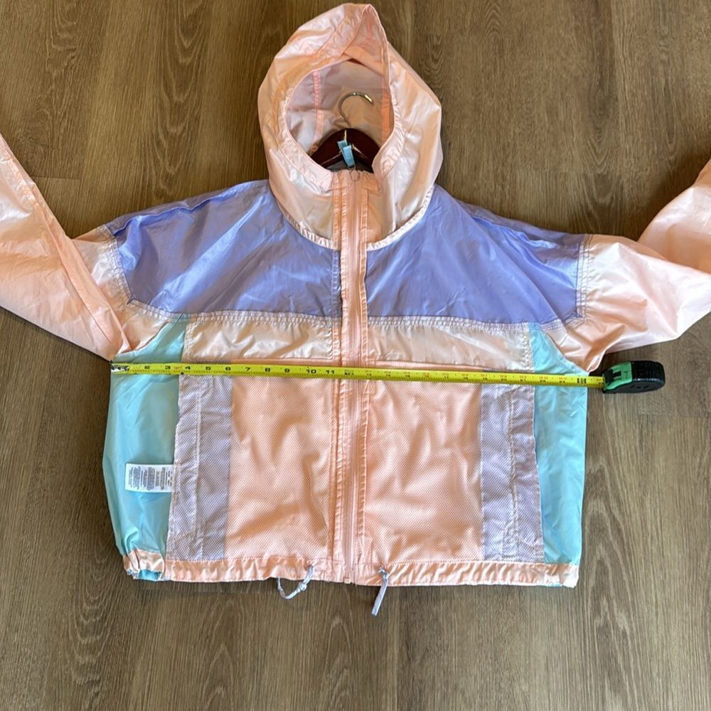 Windbreakers Size XL - Picture 11 of 16